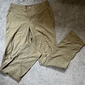 Athleta Trekkie original stretch hiking pant olive green size 4